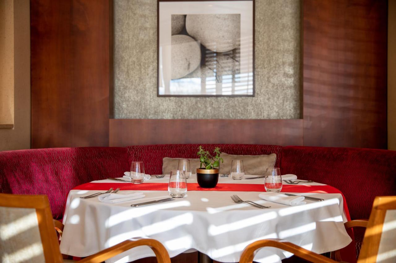 Hotel Hyatt Regency Belgrado Esterno foto Restaurant