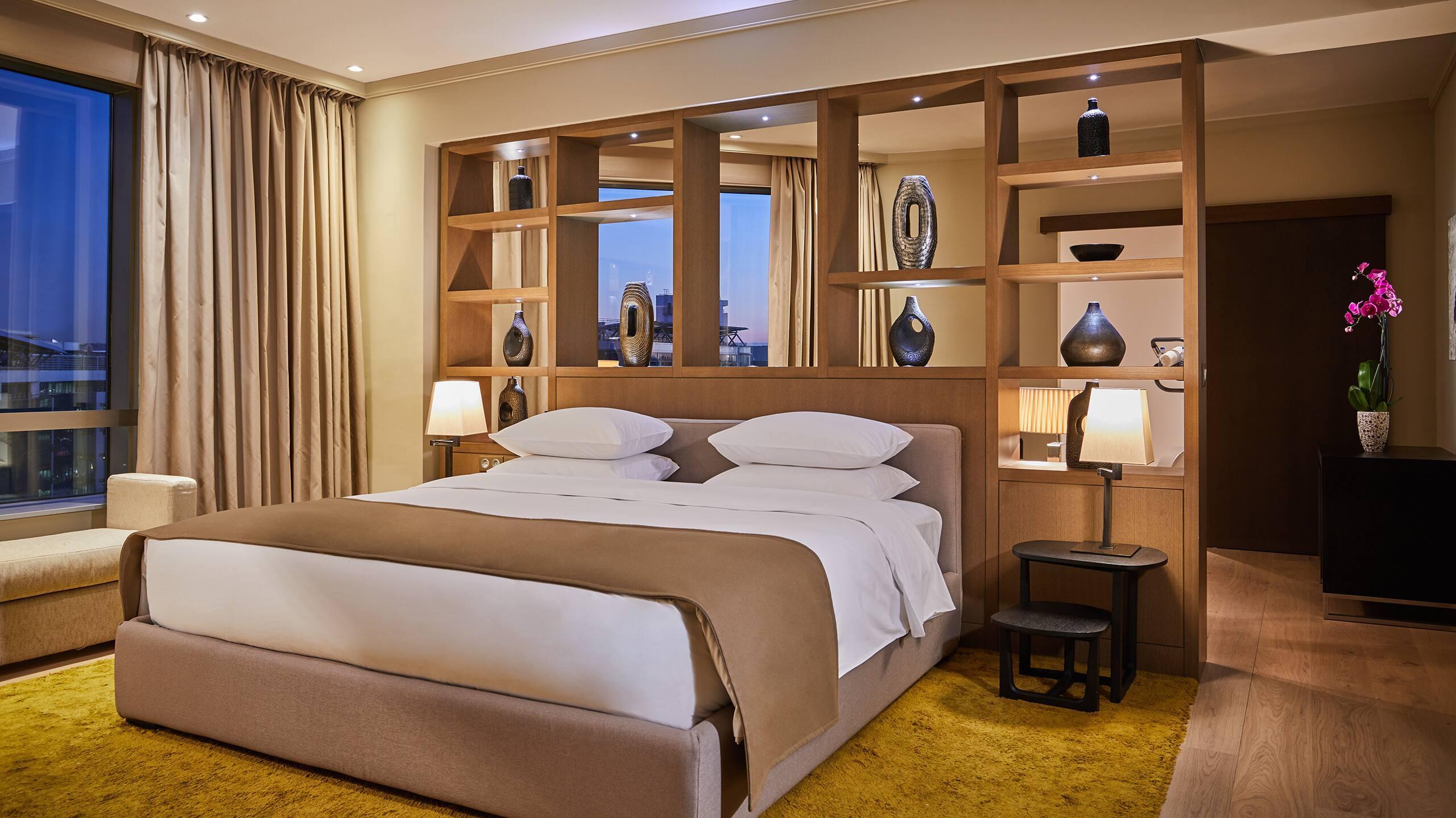 Hotel Hyatt Regency Belgrado Esterno foto A bedroom at the hotel