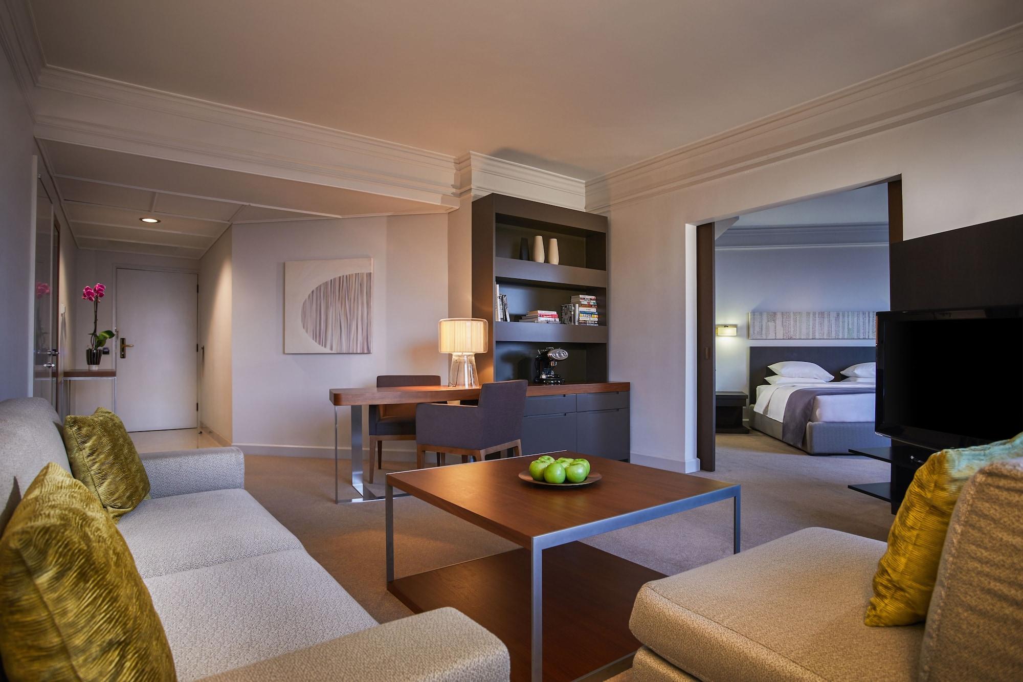 Hotel Hyatt Regency Belgrado Esterno foto A suite at the InterContinental Sydney
